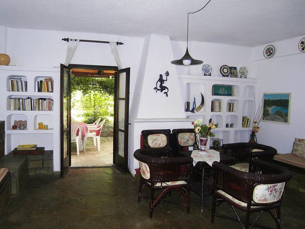 Charming Maisonette Polychrono Luaran gambar