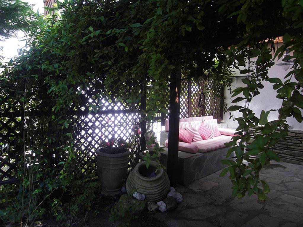 Charming Maisonette Polychrono Luaran gambar